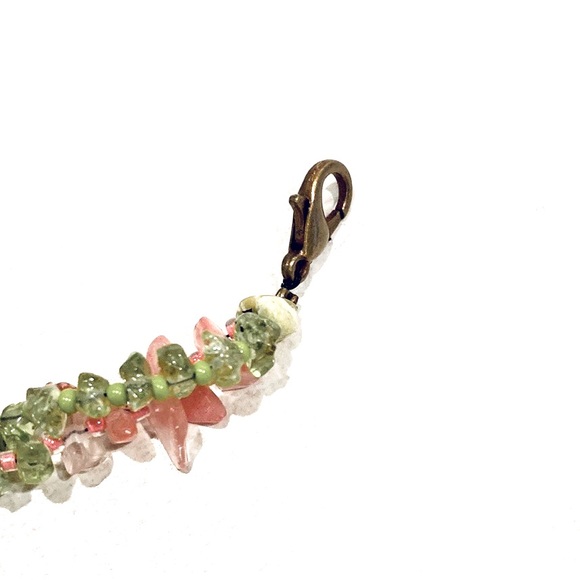 Handmade Peridot and Rose Quartz Elephant Bracelet - Picture 4 of 5